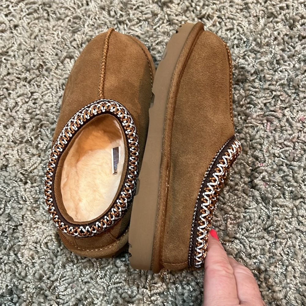 NEW Girls UGG Tasman II      Size 12T - Picture 5 of 8